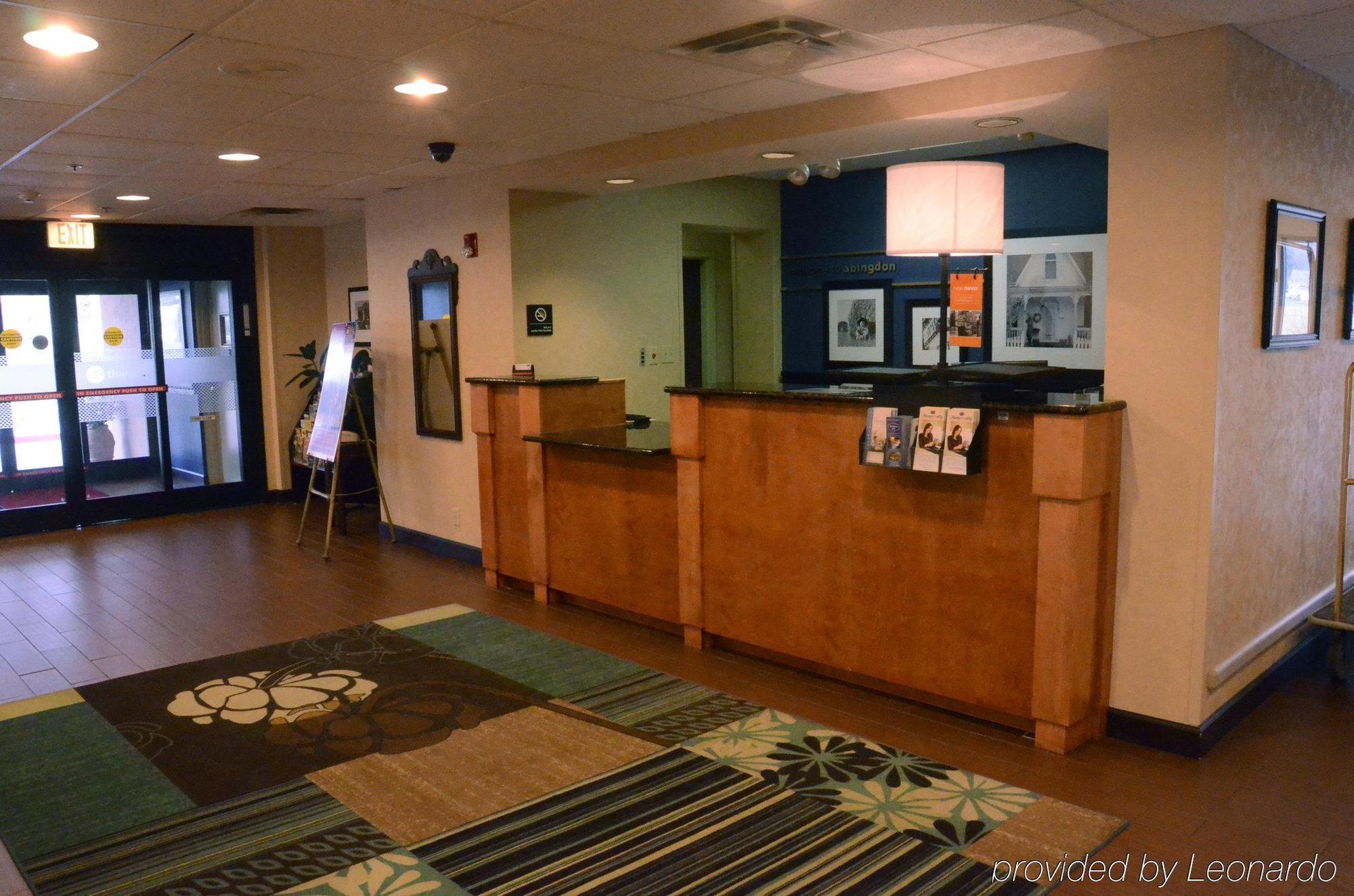 Hampton Inn アビンドン エクステリア 写真