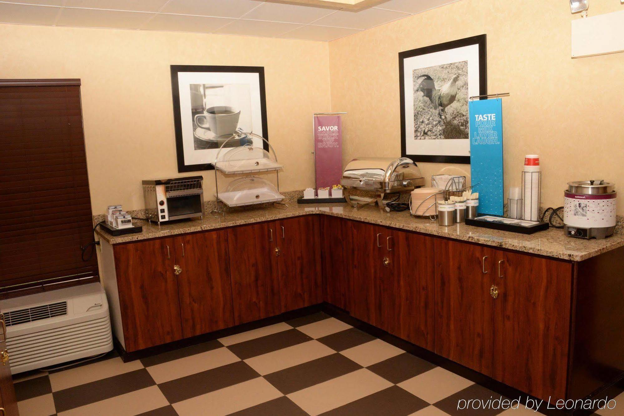 Hampton Inn アビンドン エクステリア 写真