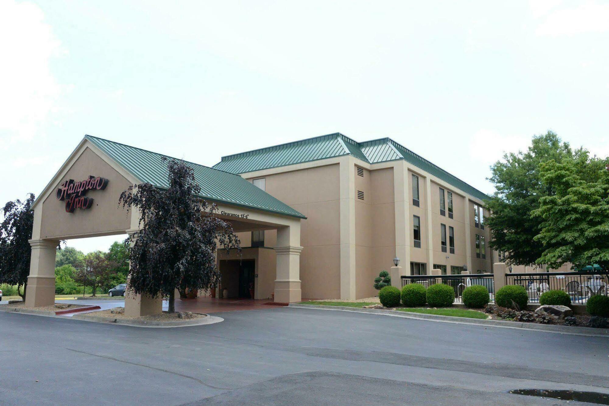 Hampton Inn アビンドン エクステリア 写真